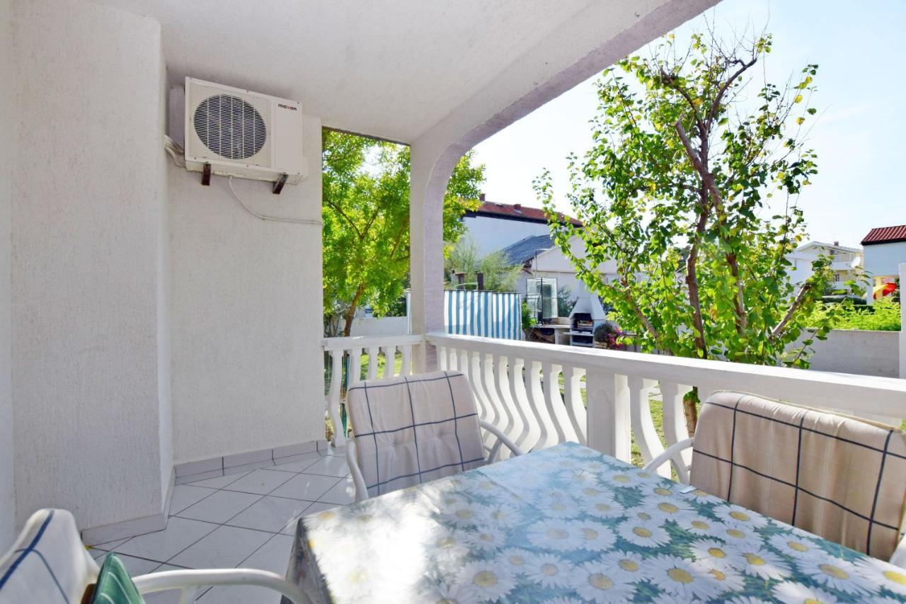 Apartments Keti Nin Luaran gambar