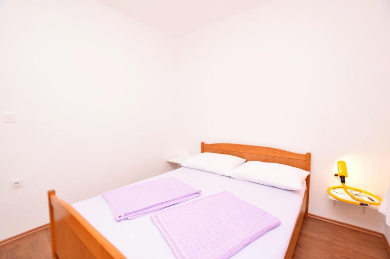 Apartments Keti Nin Luaran gambar