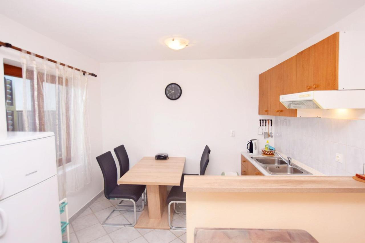 Apartments Keti Nin Luaran gambar