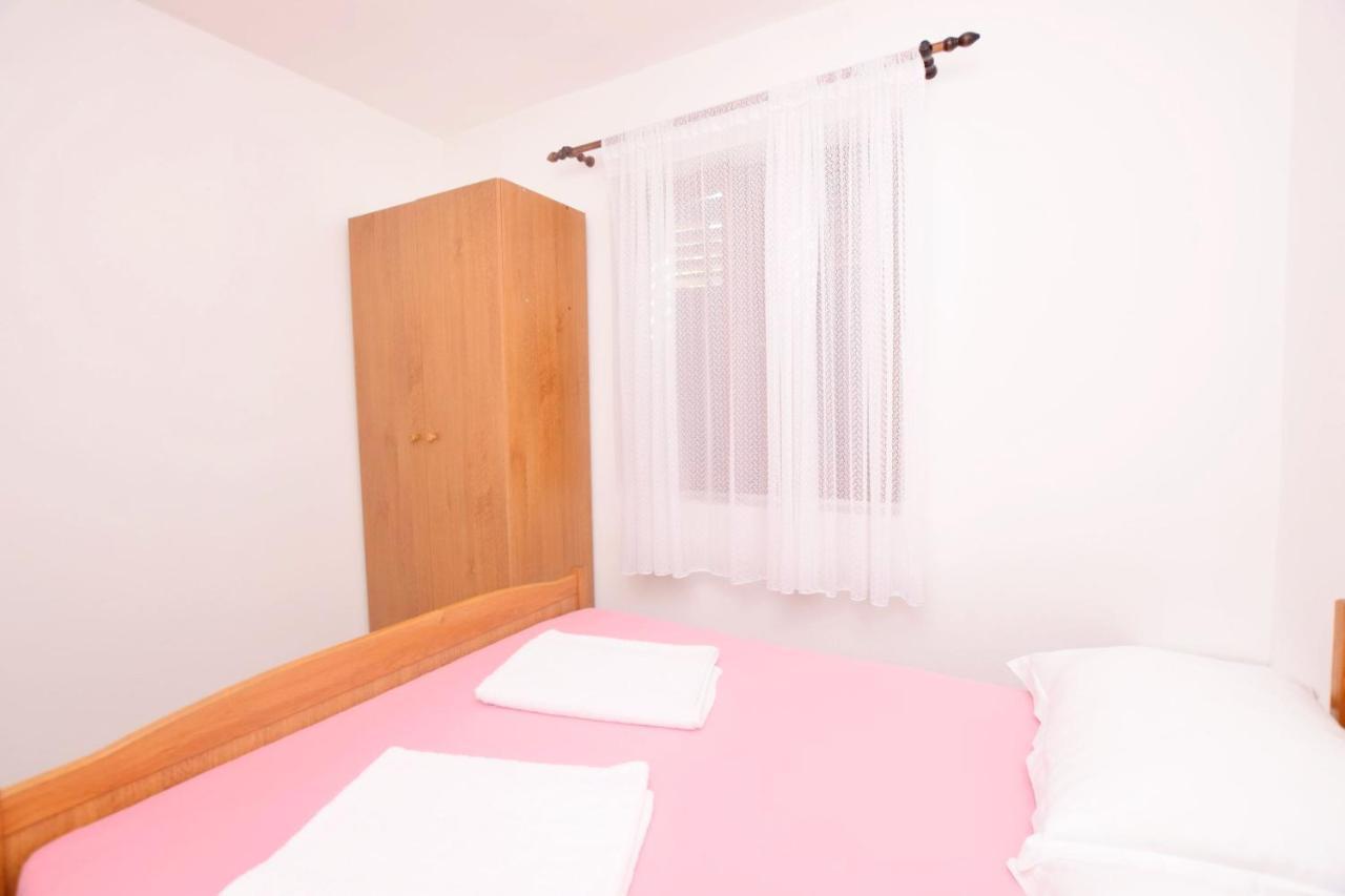 Apartments Keti Nin Luaran gambar