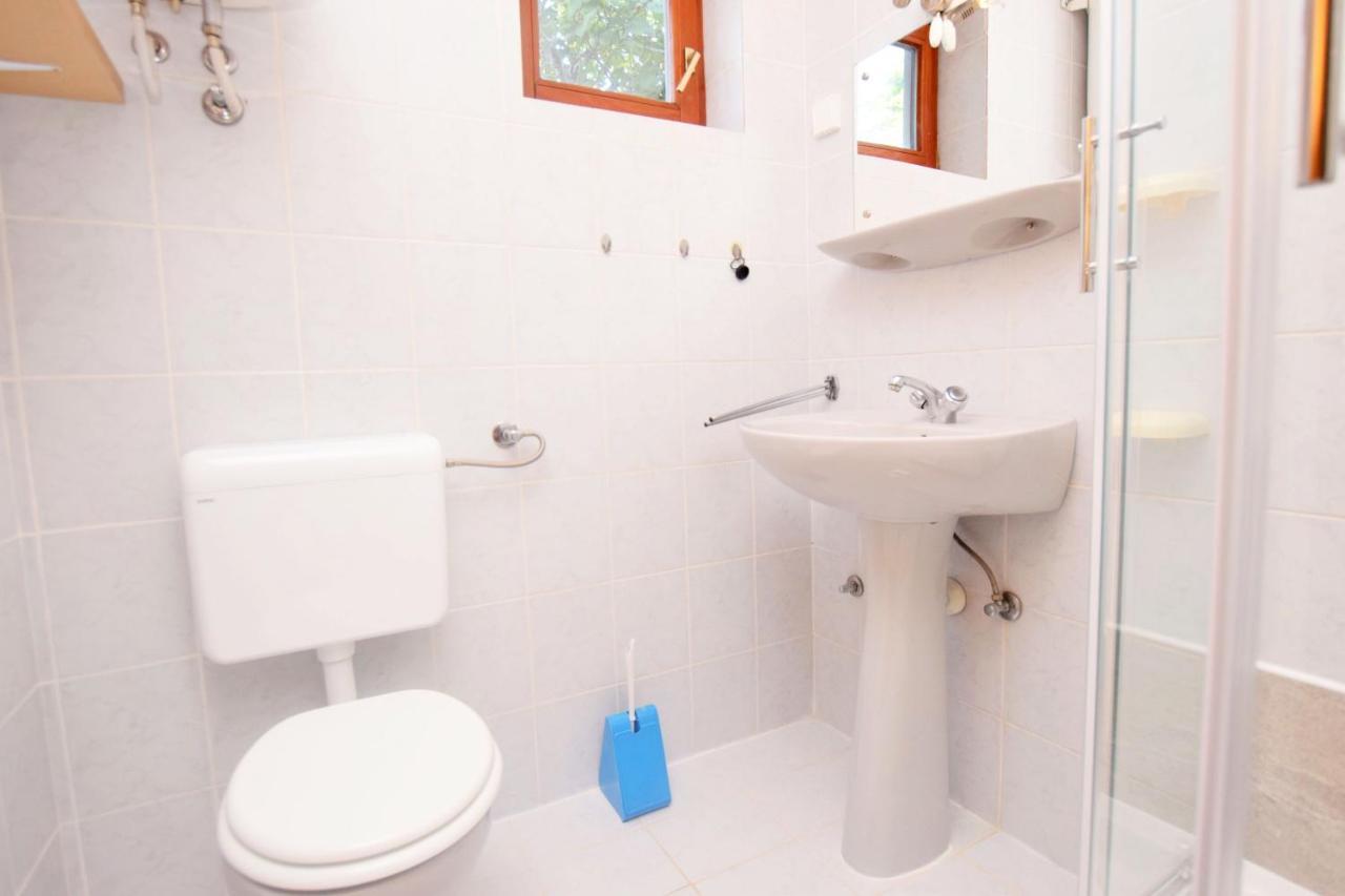 Apartments Keti Nin Luaran gambar